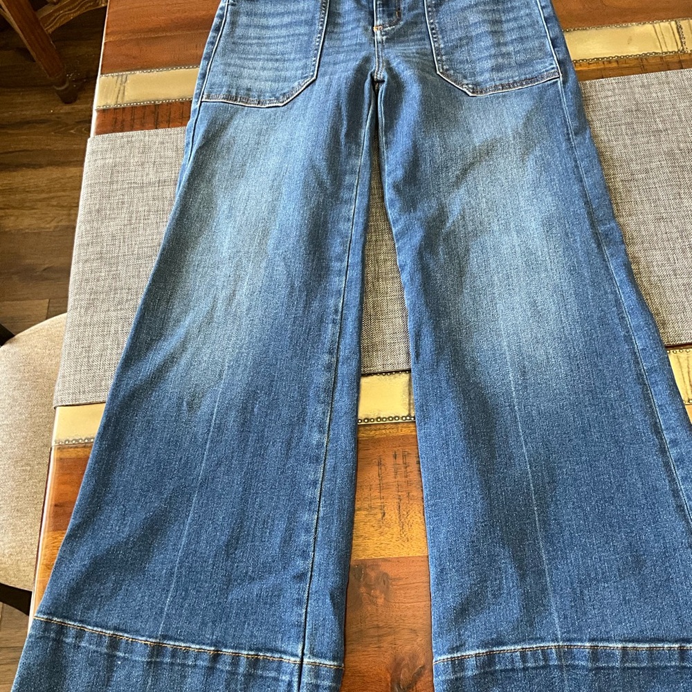 Pilcro Wide-Leg High-Rise Jeans in Blue - Picture 2 of 8